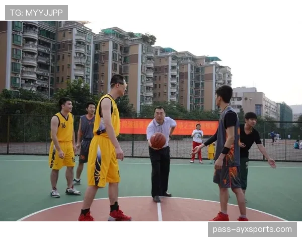 篮球比赛中发球规则的详细解析与执行要点